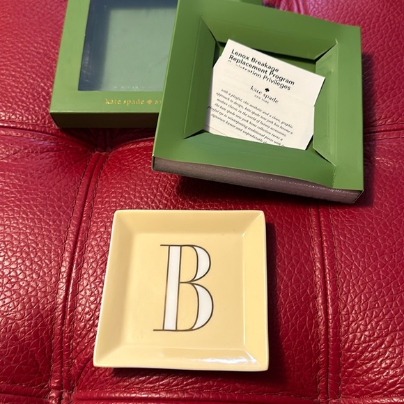 Brand new Kate Spade NY initial B jewelry dish/tray - Picture 1 of 4